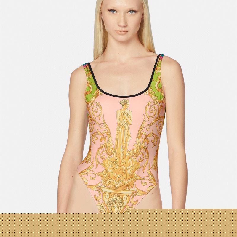 VERSACE
